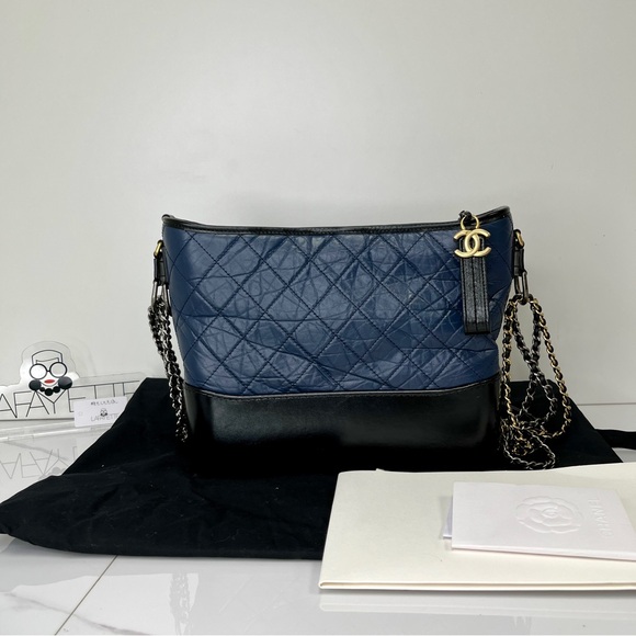 Chanel Medium Gabrielle Hobo - Picture 2 of 5